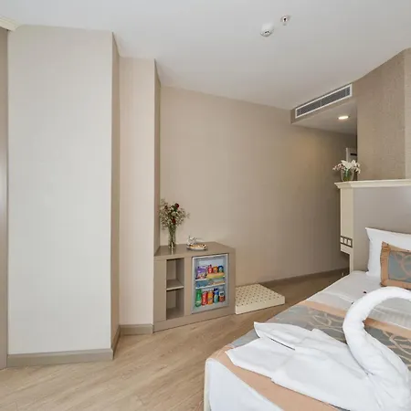 Marcello Hotel 4*