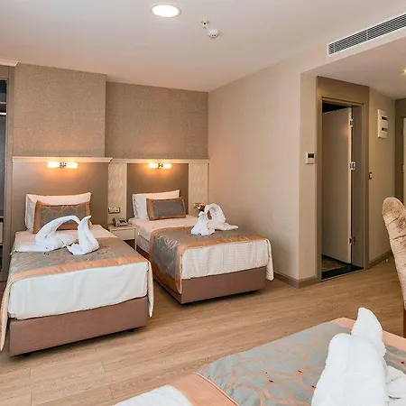 Marcello Hotel 4*