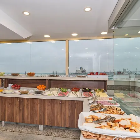 马赛罗酒店 酒店 3*