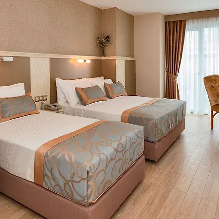 Отель Marcello 4*